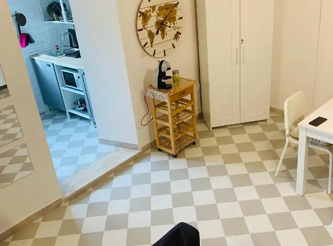 Wonderful In Old Αλγκέρο